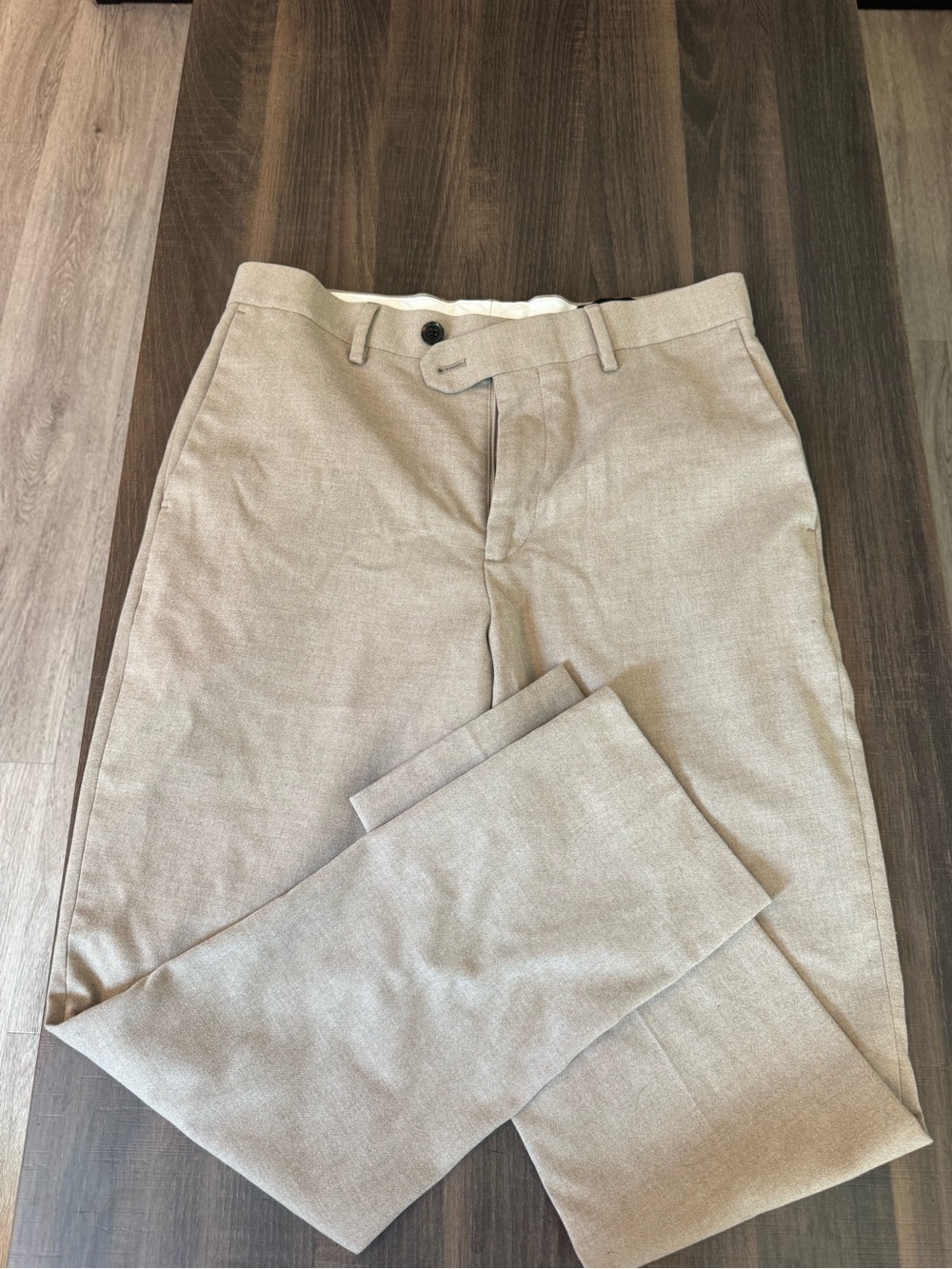 Banana Republic Men's Dress Pants in Light Khaki